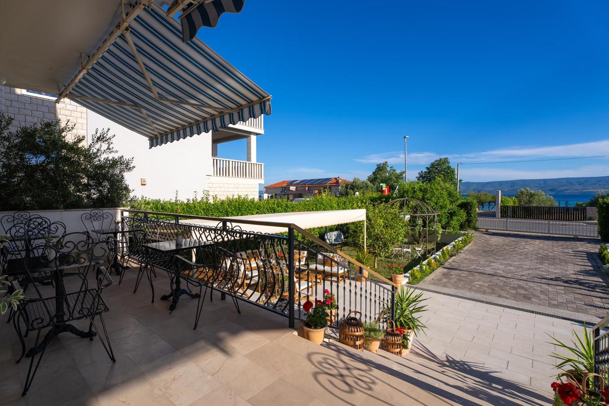 Storge Boutique Bed & Breakfast Omiš Exterior foto